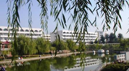 榆林學(xué)院校園圖片_大學(xué)圖片7
