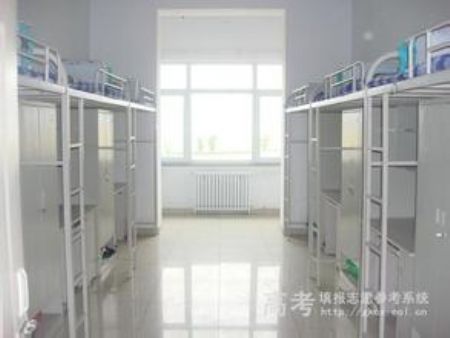 內(nèi)蒙古化工職業(yè)學院宿舍圖片_寢室圖片5