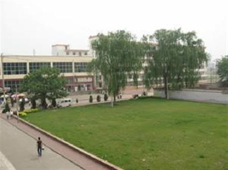 太原工業(yè)學(xué)院校園圖片_大學(xué)圖片2