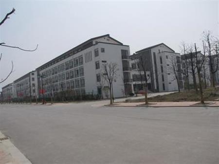 南京鐵道職業(yè)技術(shù)學(xué)院校園圖片_大學(xué)圖片2