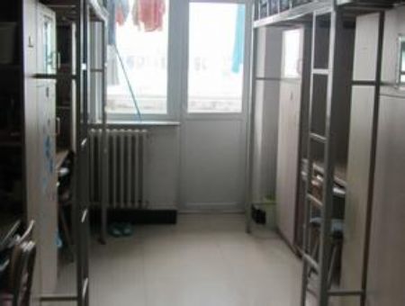 內(nèi)蒙古商貿(mào)職業(yè)學(xué)院宿舍圖片_寢室圖片6