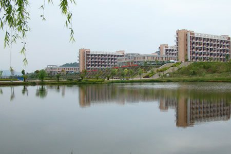 龍巖學(xué)院校園圖片_大學(xué)圖片3