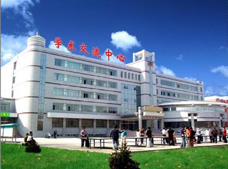 新疆輕工職業(yè)技術(shù)學(xué)院校園圖片_校園圖片2