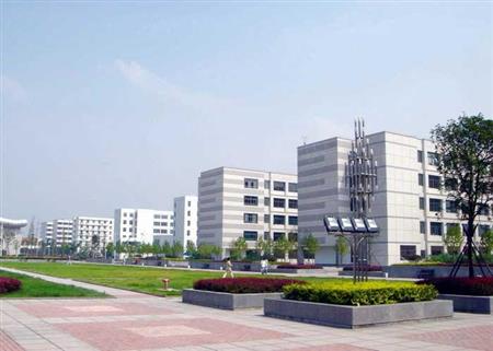 浙江工商職業(yè)技術(shù)學(xué)院校園圖片_校園圖片2