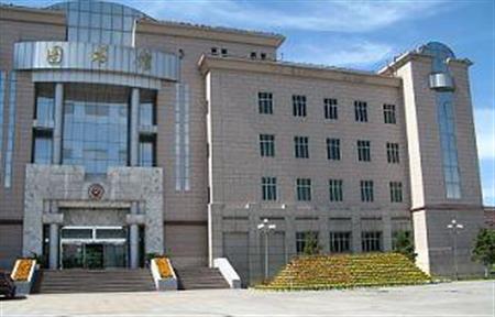 新疆交通職業(yè)技術(shù)學(xué)院校園圖片_校園圖片3
