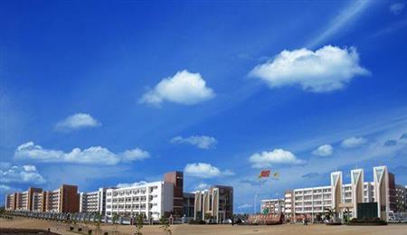 海南經(jīng)貿(mào)職業(yè)技術(shù)學(xué)院校園圖片_校園圖片6
