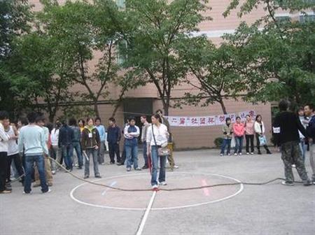 重慶工業(yè)職業(yè)技術(shù)學(xué)院校園圖片_大學(xué)圖片2