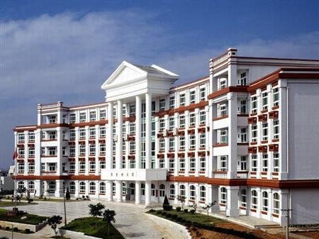 黎明職業(yè)大學(xué)校園圖片_大學(xué)圖片3