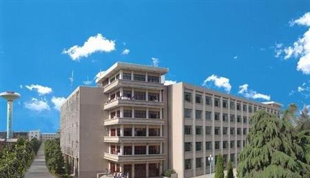 河南工業(yè)職業(yè)技術(shù)學(xué)院校園圖片_大學(xué)圖片4