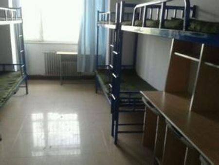 內(nèi)蒙古師范大學(xué)鴻德學(xué)院宿舍圖片_寢室圖片6