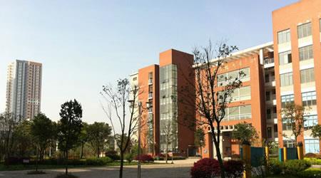 重慶電訊職業(yè)學(xué)院校園圖片_校園風(fēng)光3