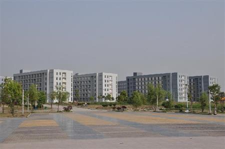 蕪湖職業(yè)技術(shù)學(xué)院校園圖片_大學(xué)圖片2
