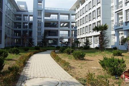 安徽電子信息職業(yè)技術學院校園圖片_大學圖片2