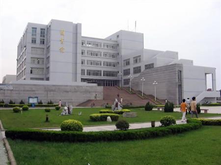 池州職業(yè)技術(shù)學(xué)院校園圖片_大學(xué)圖片2
