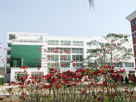 湄洲灣職業(yè)技術(shù)學(xué)院校園圖片_大學(xué)圖片4