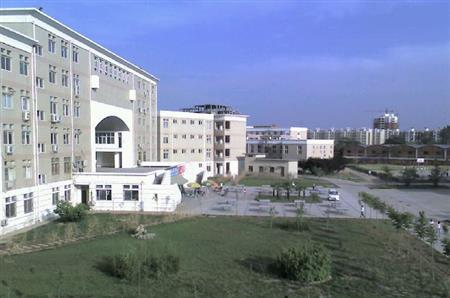 河南經貿職業(yè)學院校園圖片_大學圖片2