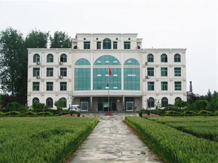 河南農(nóng)業(yè)職業(yè)學(xué)院校園圖片_大學(xué)圖片3
