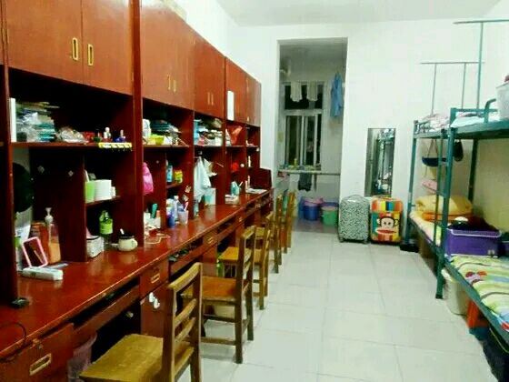 武漢軟件工程職業(yè)學(xué)院宿舍圖片_寢室圖片12