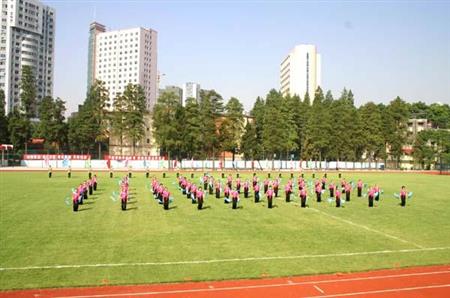 武漢電力職業(yè)技術(shù)學(xué)院校園圖片_大學(xué)圖片2