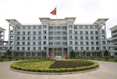 湖北科技職業(yè)學(xué)院校園圖片_大學(xué)圖片3