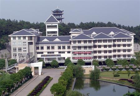 湖南大眾傳媒職業(yè)技術(shù)學院校園圖片_大學圖片3