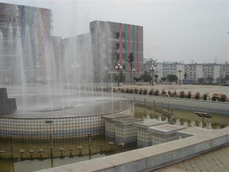 瀟湘職業(yè)學(xué)院校園圖片_大學(xué)圖片3