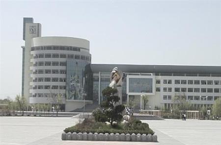 煙臺(tái)職業(yè)學(xué)院校園圖片_校園圖片2