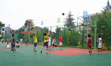 貴州交通職業(yè)技術(shù)學(xué)院校園圖片_大學(xué)圖片2