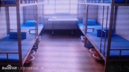 大連汽車職業(yè)技術學院宿舍圖片_寢室圖片4