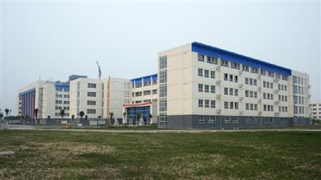 新鄉(xiāng)職業(yè)技術學院校園圖片_大學圖片2