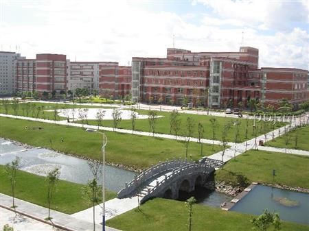 保山學(xué)院校園圖片_大學(xué)圖片2