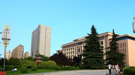 陜西工商職業(yè)學(xué)院校園圖片_大學(xué)圖片3