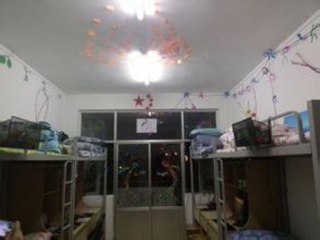 貴州理工學(xué)院宿舍圖片_寢室圖片9
