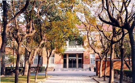 河北工業(yè)大學(xué)校園圖片_大學(xué)圖片9