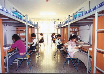 北京林業(yè)大學(xué)宿舍圖片_寢室圖片16