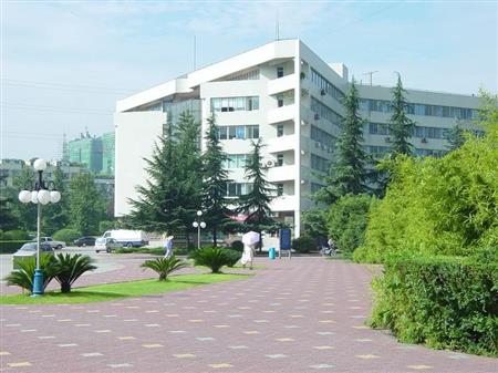 西南交通大學(xué)校園圖片_大學(xué)圖片3