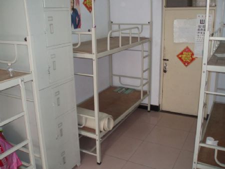 河北經(jīng)貿(mào)大學宿舍圖片_寢室圖片14