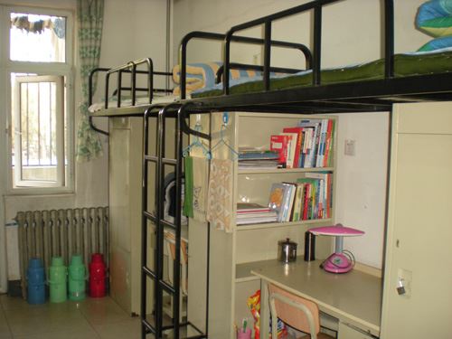 南開大學(xué)宿舍圖片_寢室圖片16