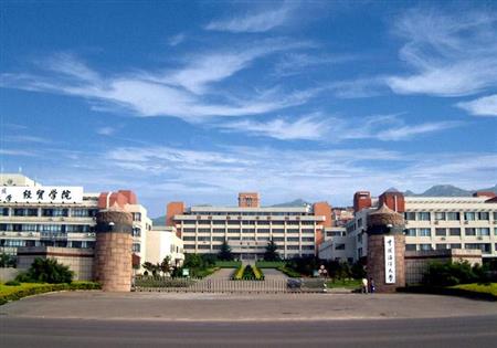 中國(guó)海洋大學(xué)校園圖片_大學(xué)圖片4