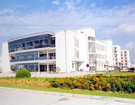 上海大學(xué)校園圖片_大學(xué)圖片10