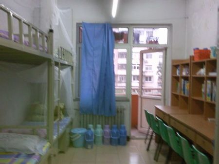 天津醫(yī)科大學(xué)宿舍圖片_寢室圖片11